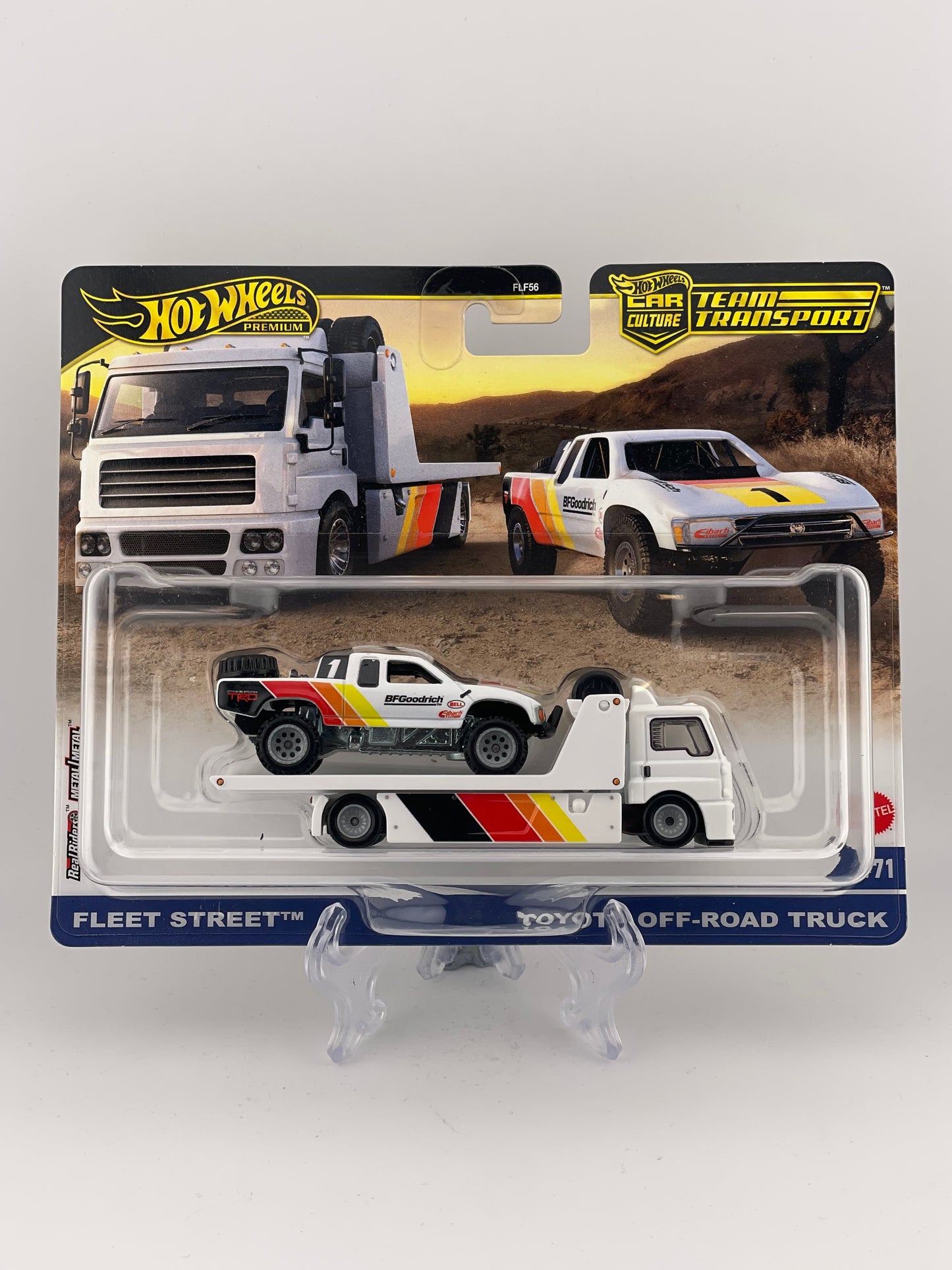 Hot Wheels Premium Car Culture Team Transport #71 Toyota Off-Road Truck + Fleet Street