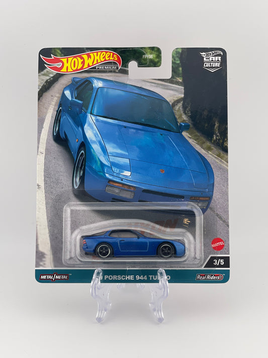 Hot Wheels Premium Car Culture Canyon Warriors 3/5 '89 Porsche 944 Turbo