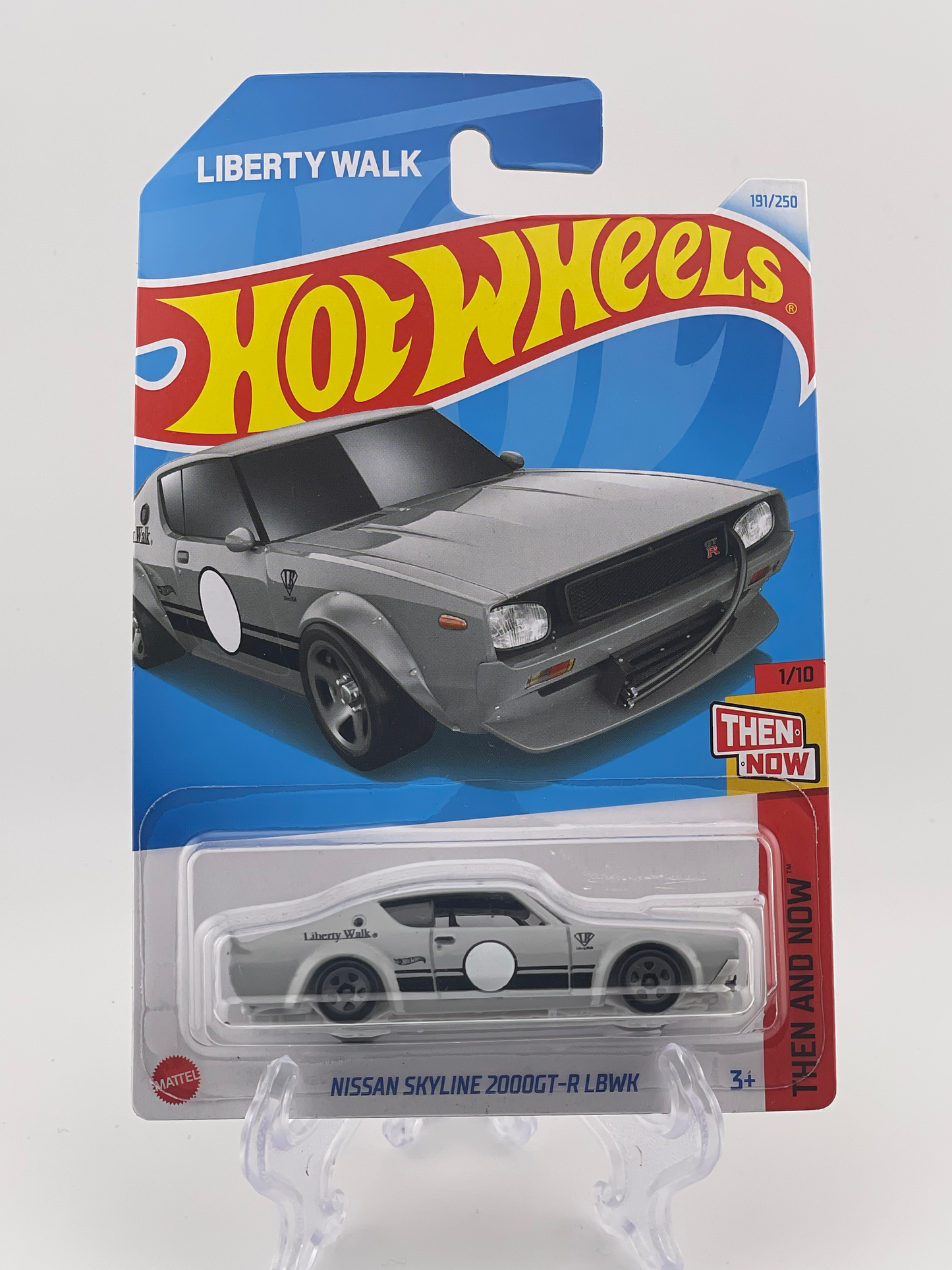 Hot Wheels Mainline Nissan Skyline 2000GT-R LBWK Then And Now 1/10