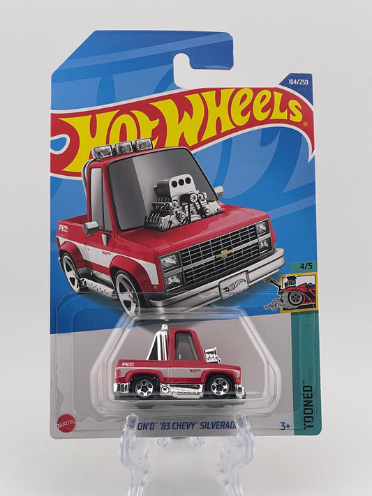 Hot Wheels Mainline Toon'd '83 Chevy Silverado Tooned 4/5