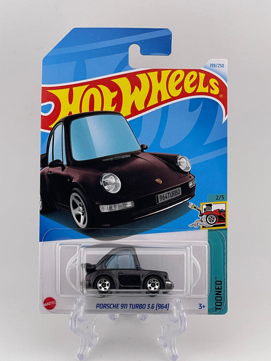 Hot Wheels Mainline Porsche 911 Turbo 3.6 (964) Tooned 2/5