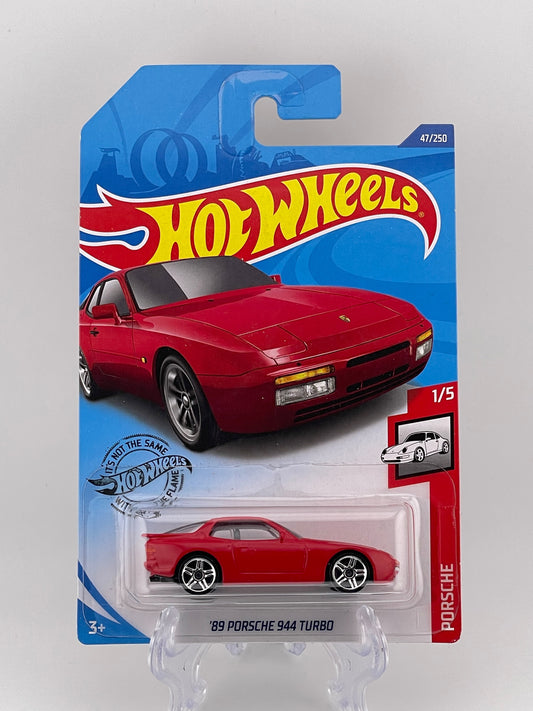 Hot Wheels Mainline '89 Porsche 944 Turbo Porsche 1/5