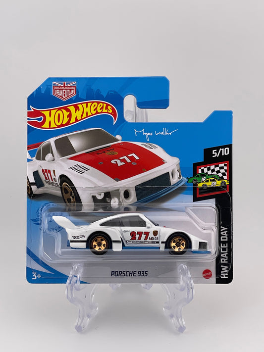 Hot Wheels Mainline Porsche 935 HW Race Day 5/10 *Short Card*