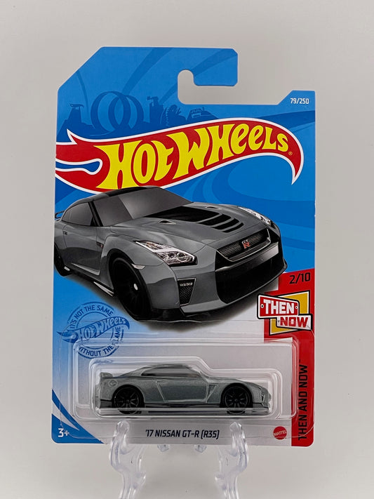 Hot Wheels Mainline '17 Nissan GT-R (R35) Then & Now 2/10