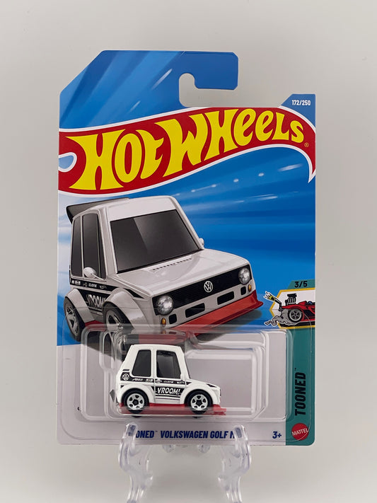 Hot Wheels Mainline Tooned Volkswagen Golf MK1 Tooned 3/5