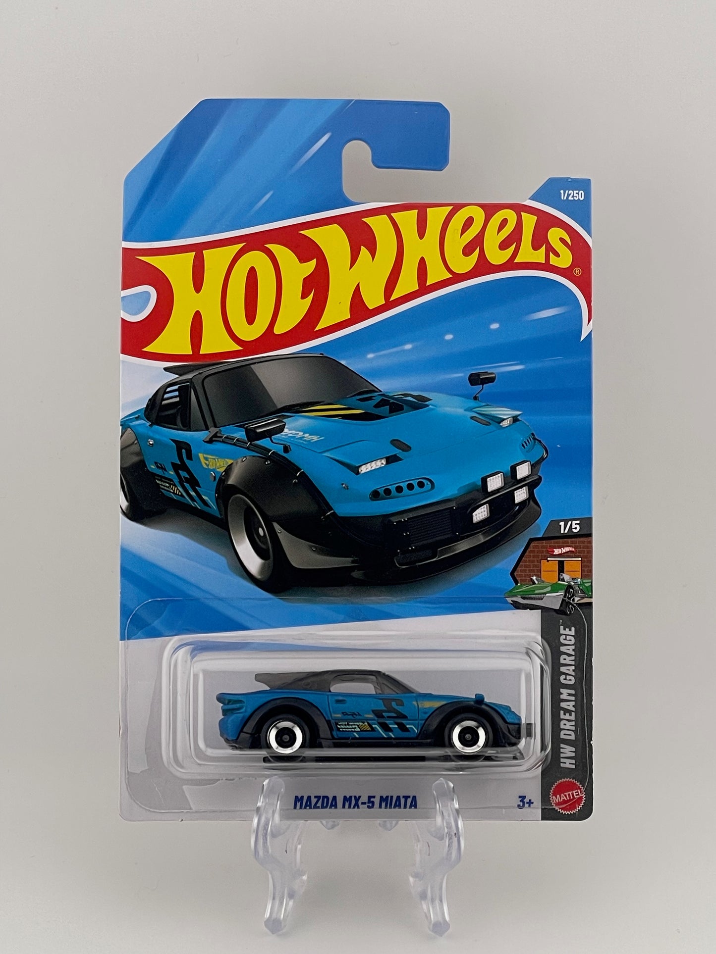 Hot Wheels Mainline Mazda MX-5 Miata HW Dream Garage 1/5